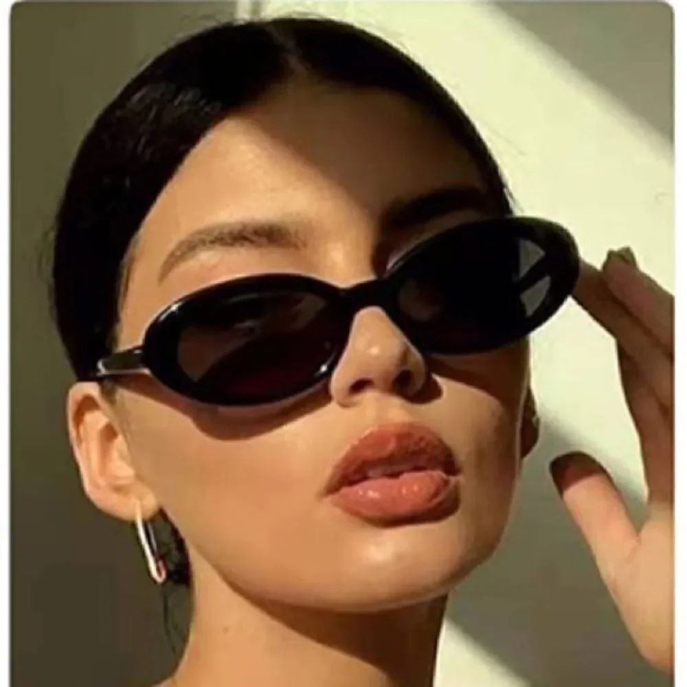 2 pairs of Retro Oval Sunglasses - Picture 2 of 6